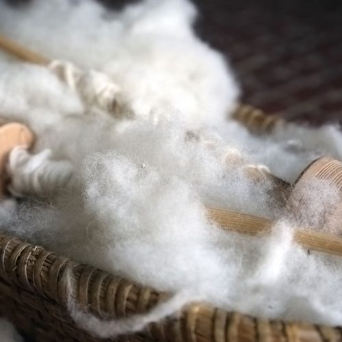 daff-wool-felt-raw-wool